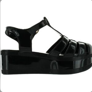Black fisherman platform shoes